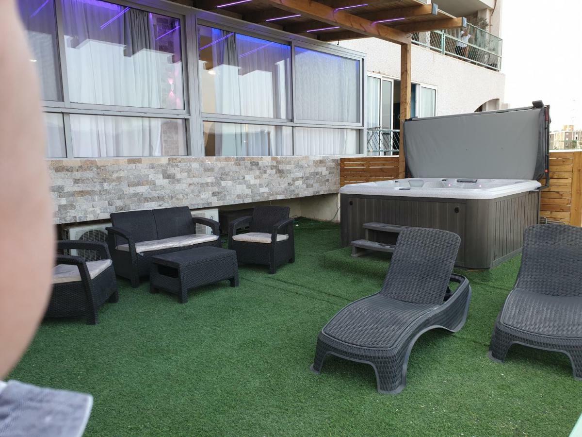 Avshalom Holiday Apartments Eilat Esterno foto