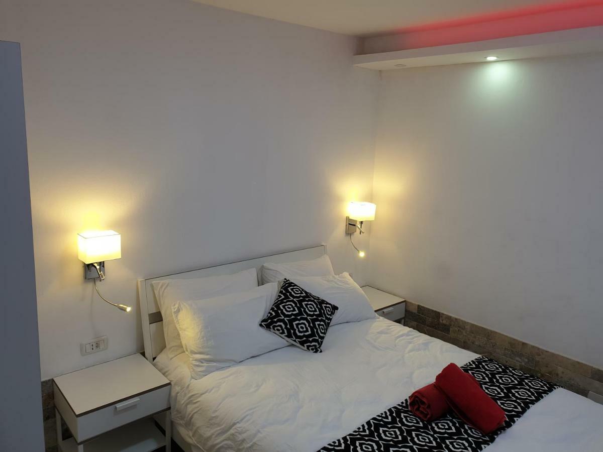 Avshalom Holiday Apartments Eilat Esterno foto